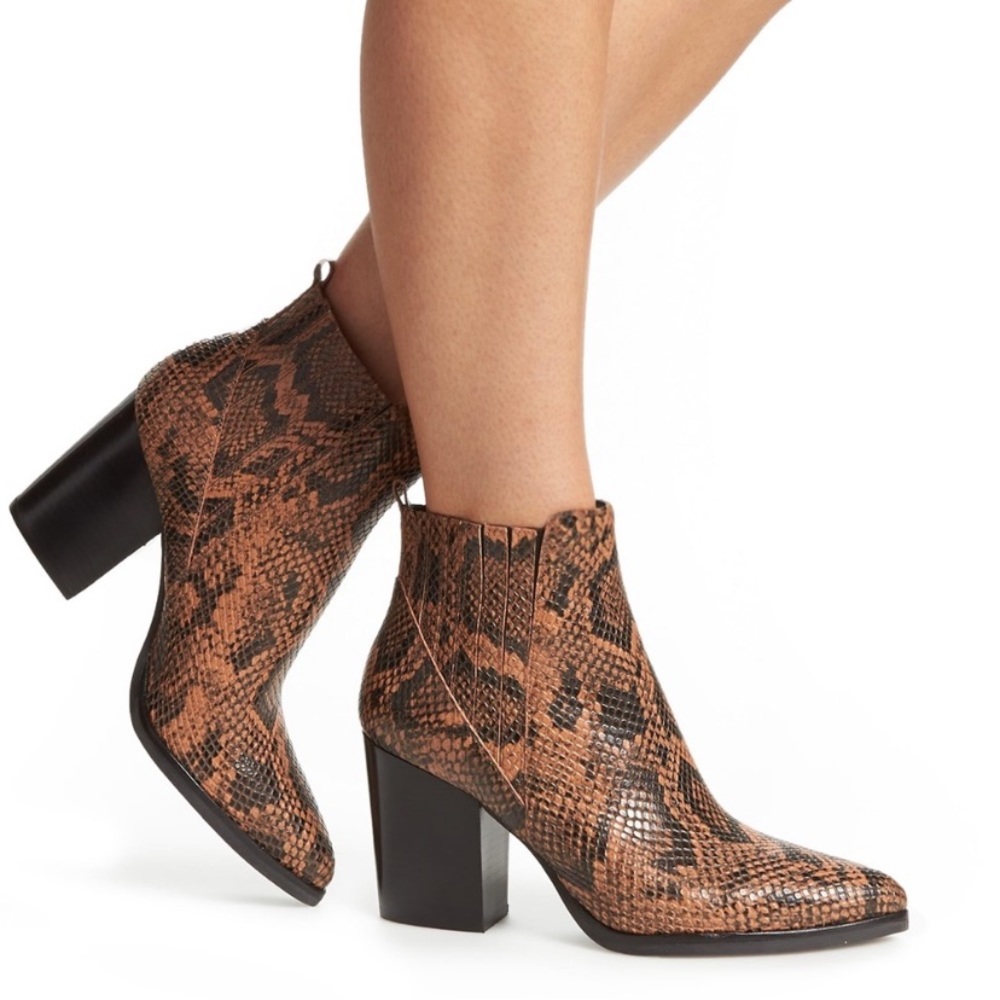 NIB Marc Fisher Alva snakeskin bootie